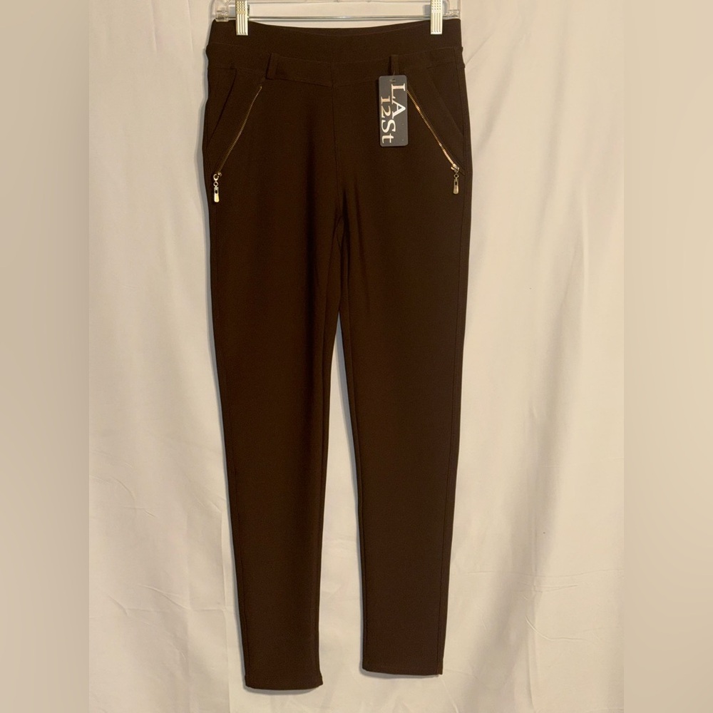 NWT LA 12 St Brown Pants with Gold Zipper Accents One Size